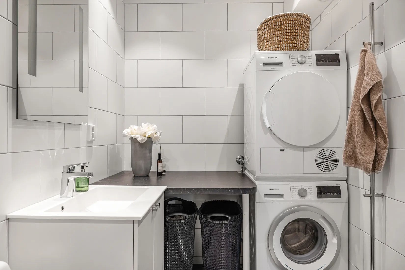 Bostadsrätt, Radhus, Arningetorpsvägen 11B, Hägerneholm, Täby