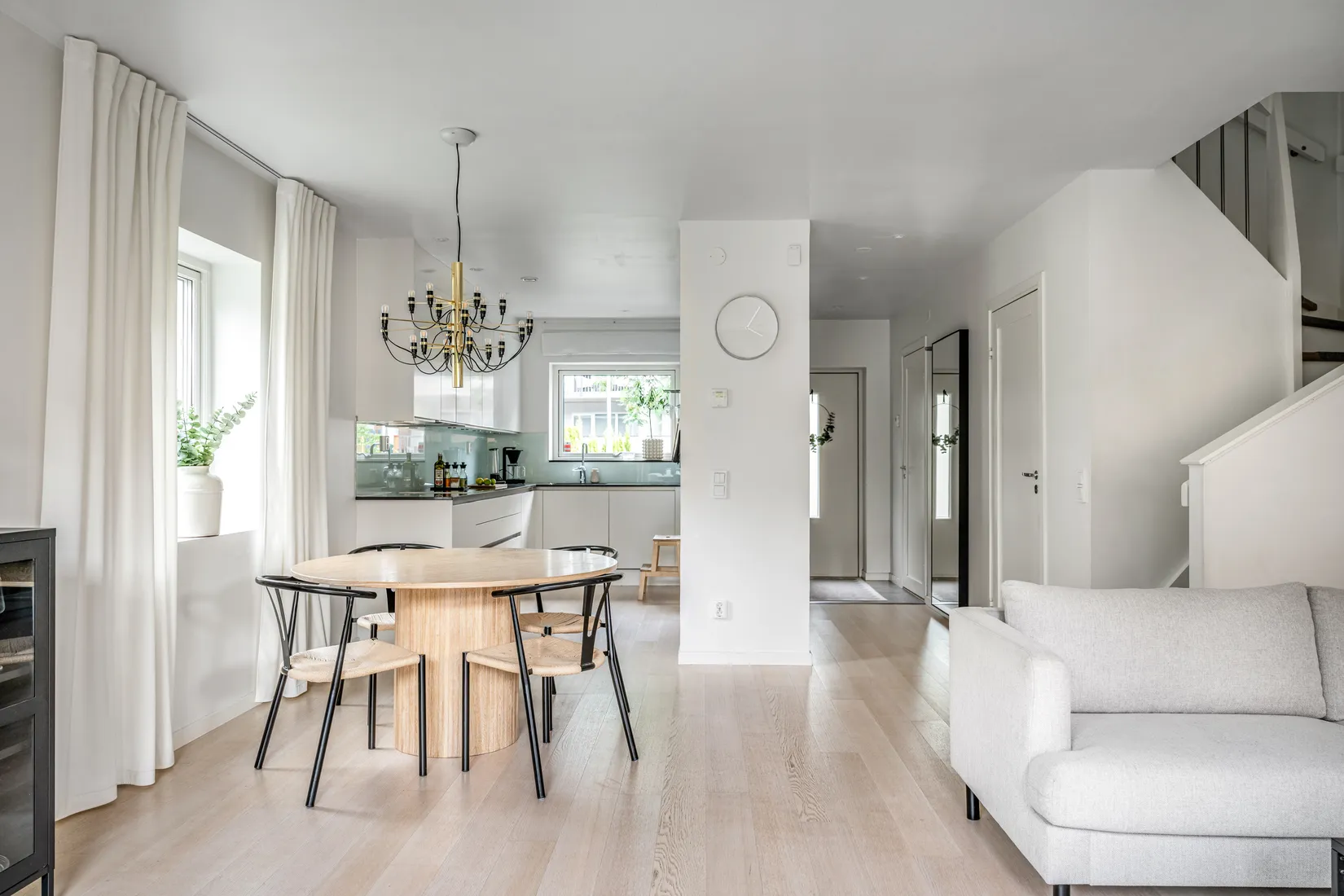 Bostadsrätt, Radhus, Arningetorpsvägen 11B, Hägerneholm, Täby