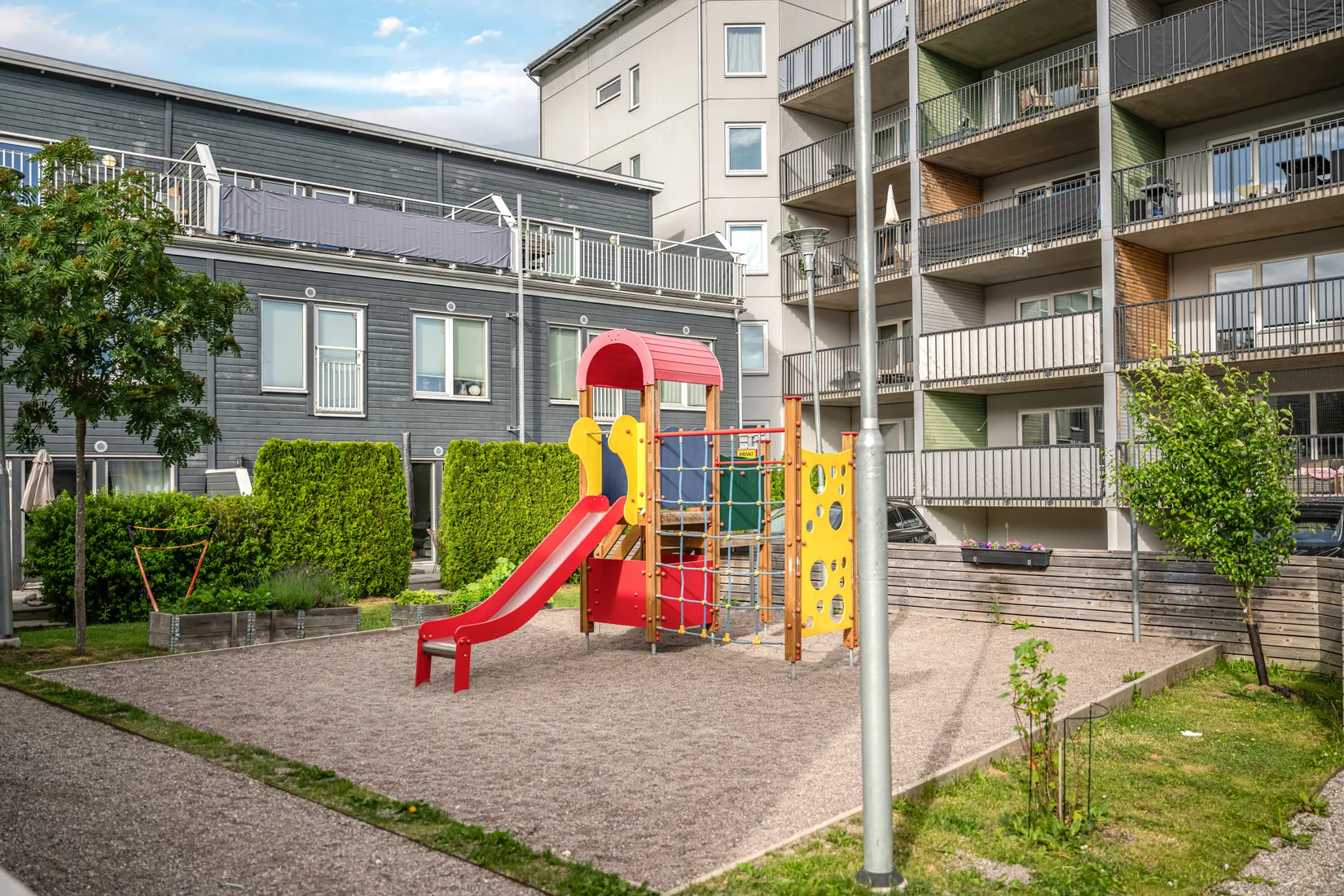 Bostadsrätt, Radhus, Arningetorpsvägen 11B, Hägerneholm, Täby