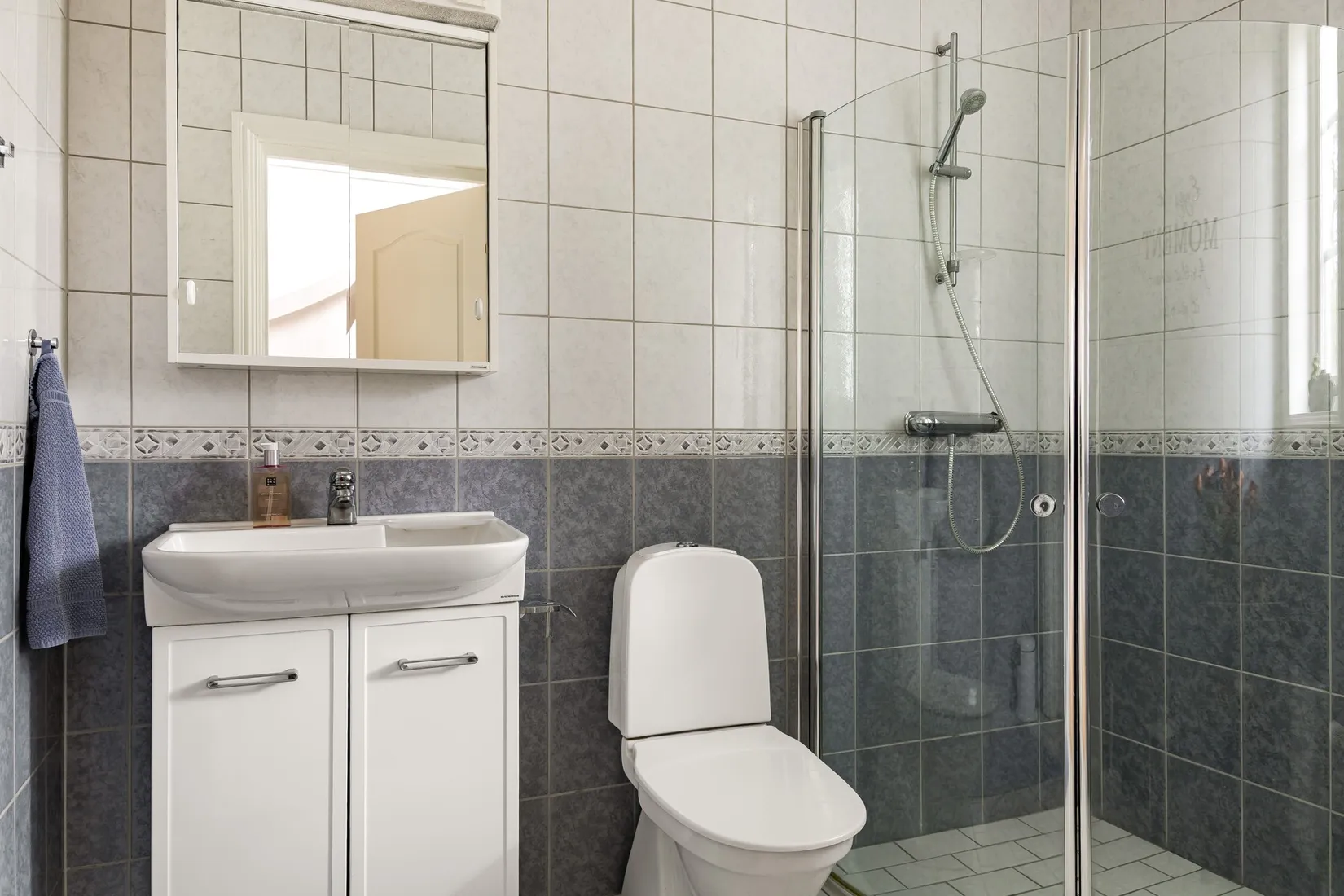 Villa, Ringblomman 20, Ekerö sommarstad, Ekerö