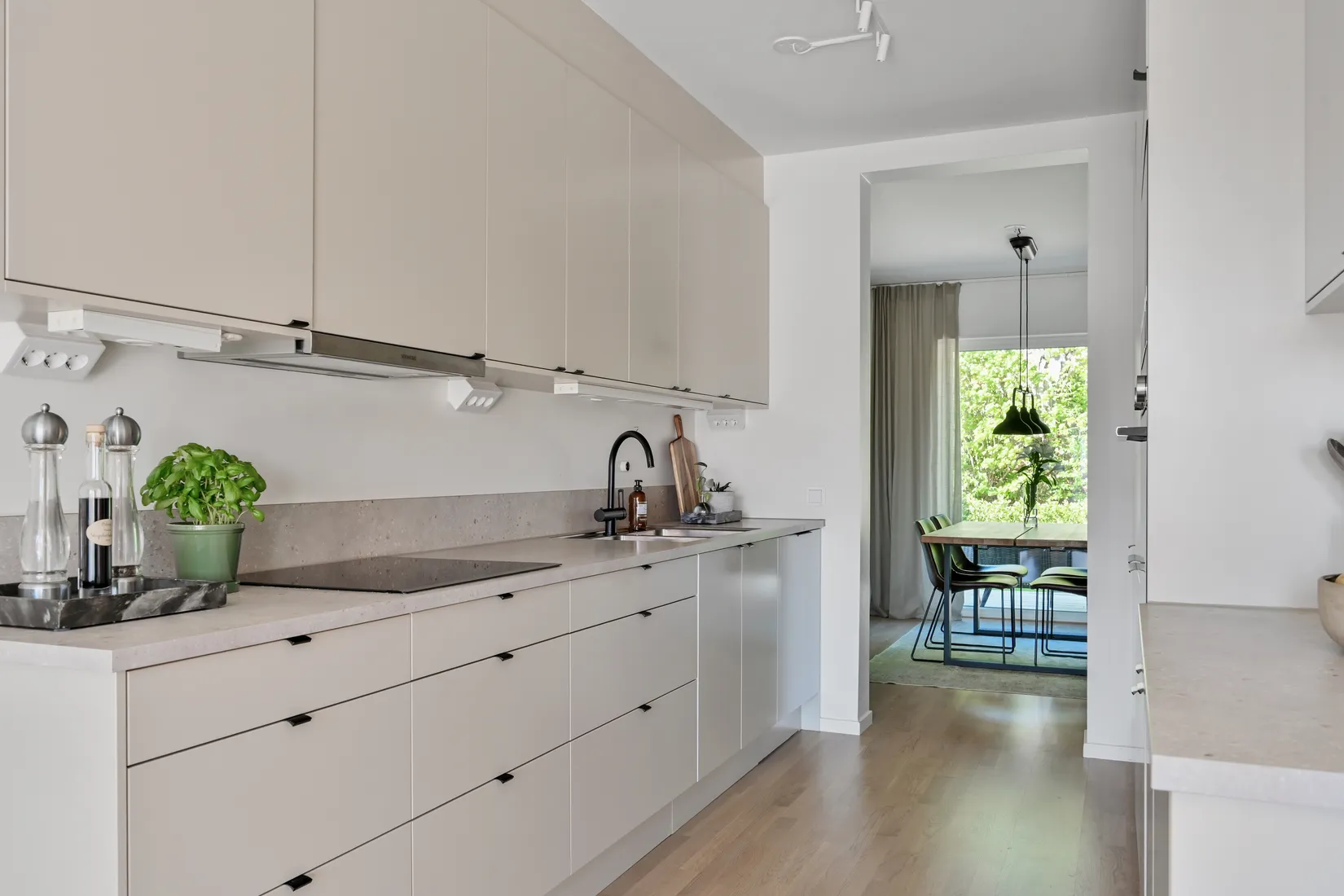 Bostadsrätt, Radhus, Prästgårdsvägen 7D, Runby, Upplands Väsby