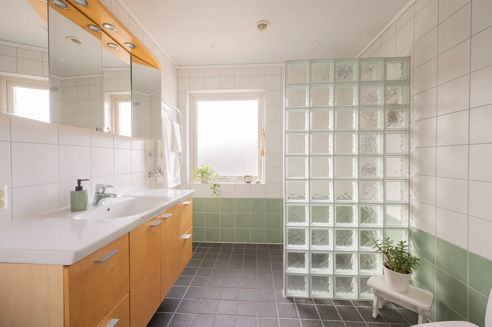 Villa, Gnejsvägen 43, Snättringe, Huddinge