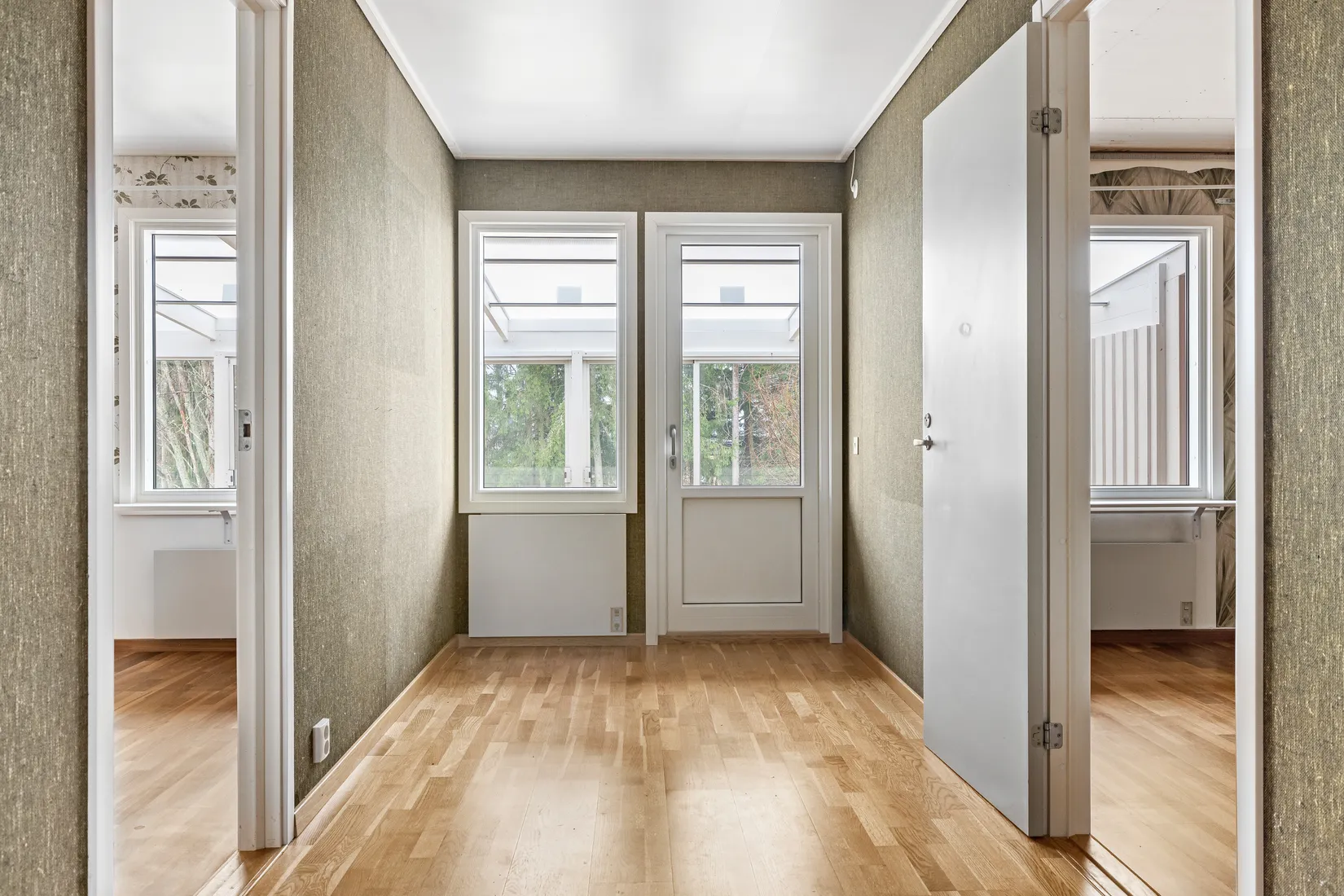 Villa, Radhus, Stallbacken 4, Viksjö, Järfälla