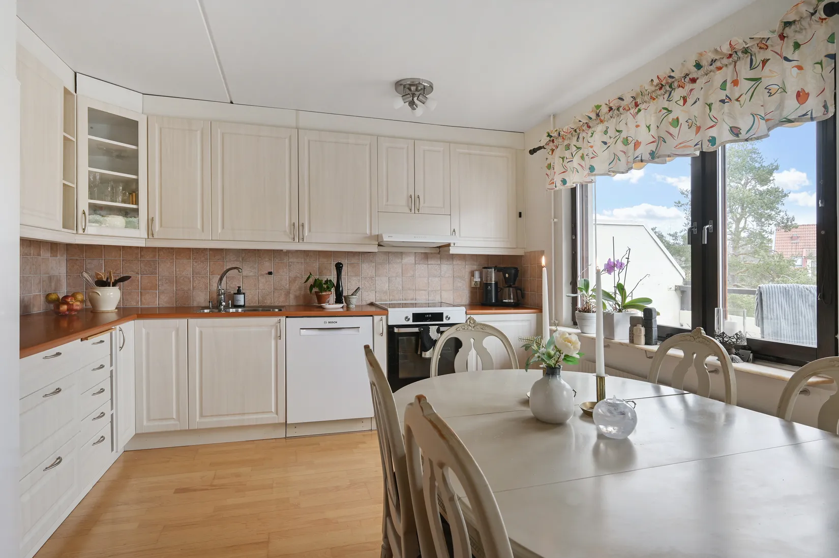 Radhus, Romansvägen 32, Drevviksstrand, Huddinge