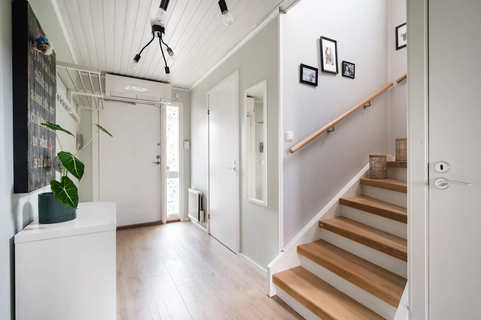 Villa, Radhus, Snårvindevägen 131, Hässelby Norra Villastad, Stockholm