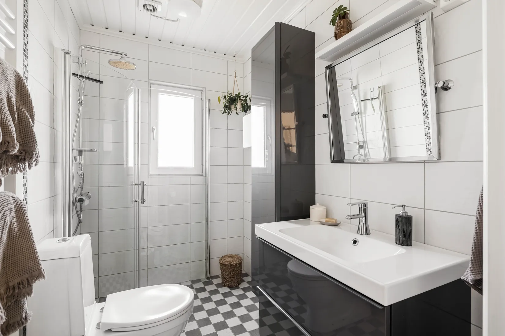 Villa, Faktorigatan 26C, Huskvarna - Söder, Jönköping