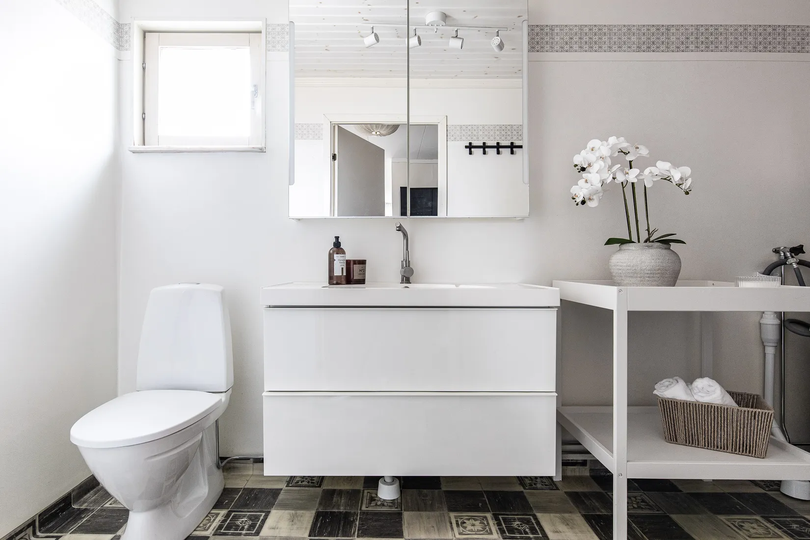 Villa, Blåvedsvägen 12, Torvalla, Östersund