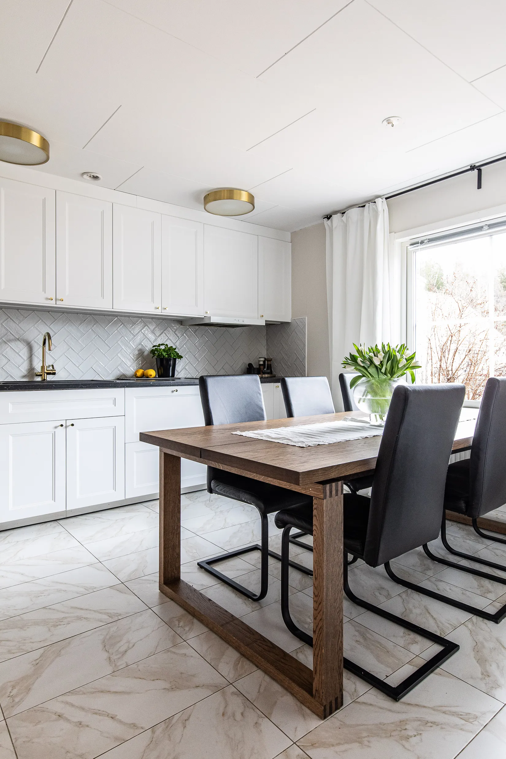 Villa, Blåvedsvägen 12, Torvalla, Östersund