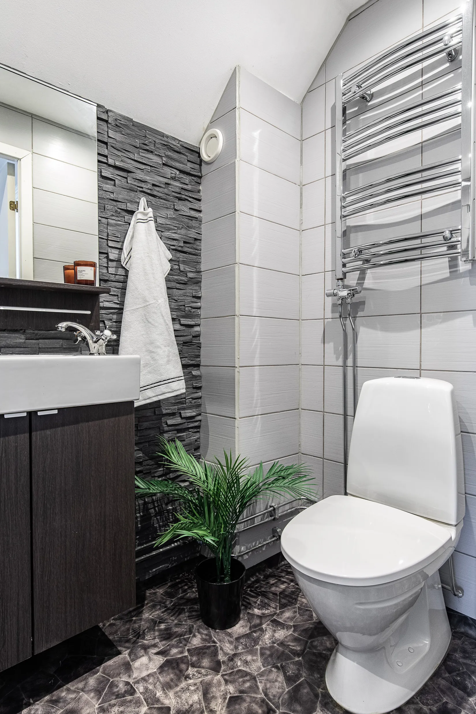 Villa, Blåvedsvägen 12, Torvalla, Östersund