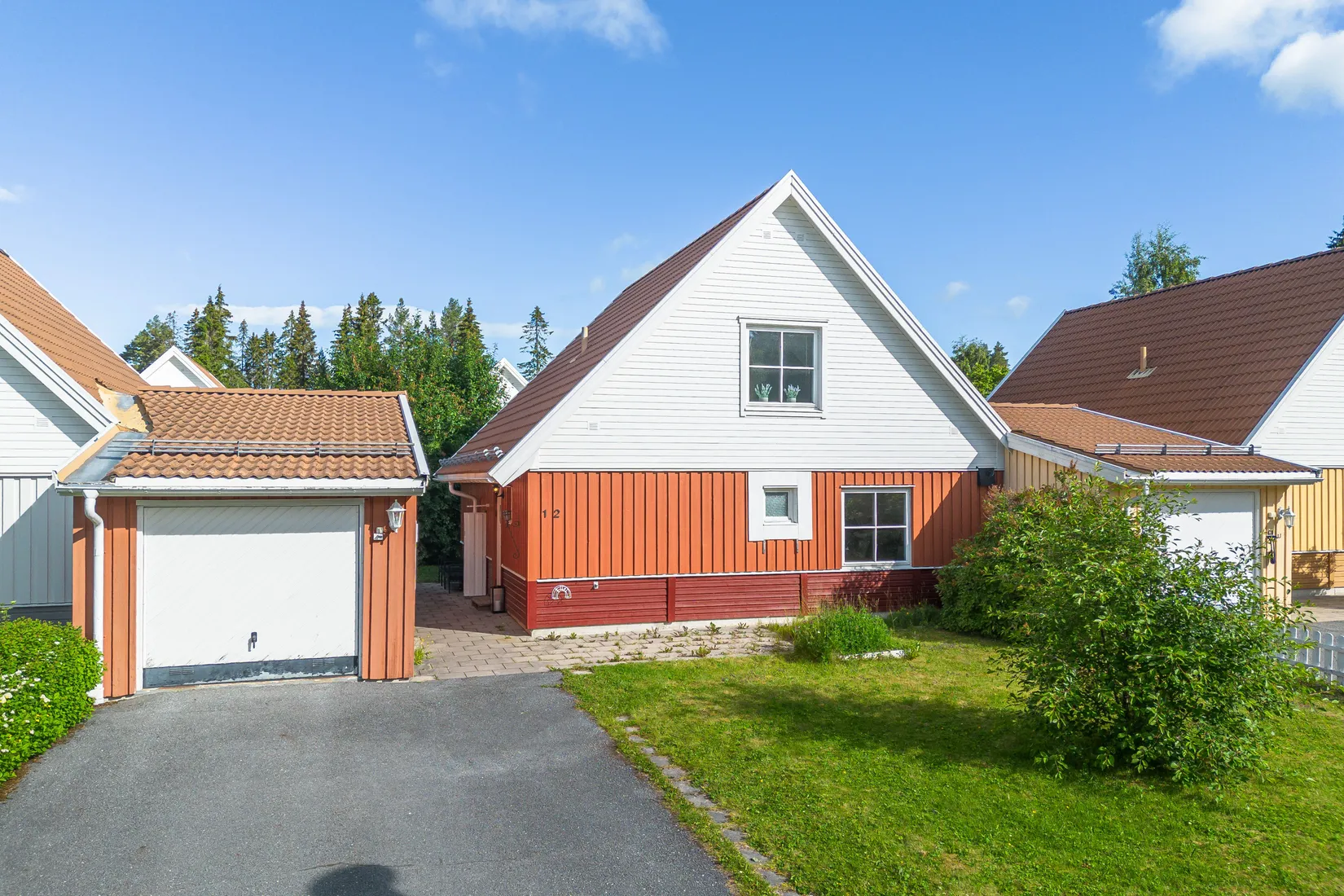 Villa, Blåvedsvägen 12, Torvalla, Östersund