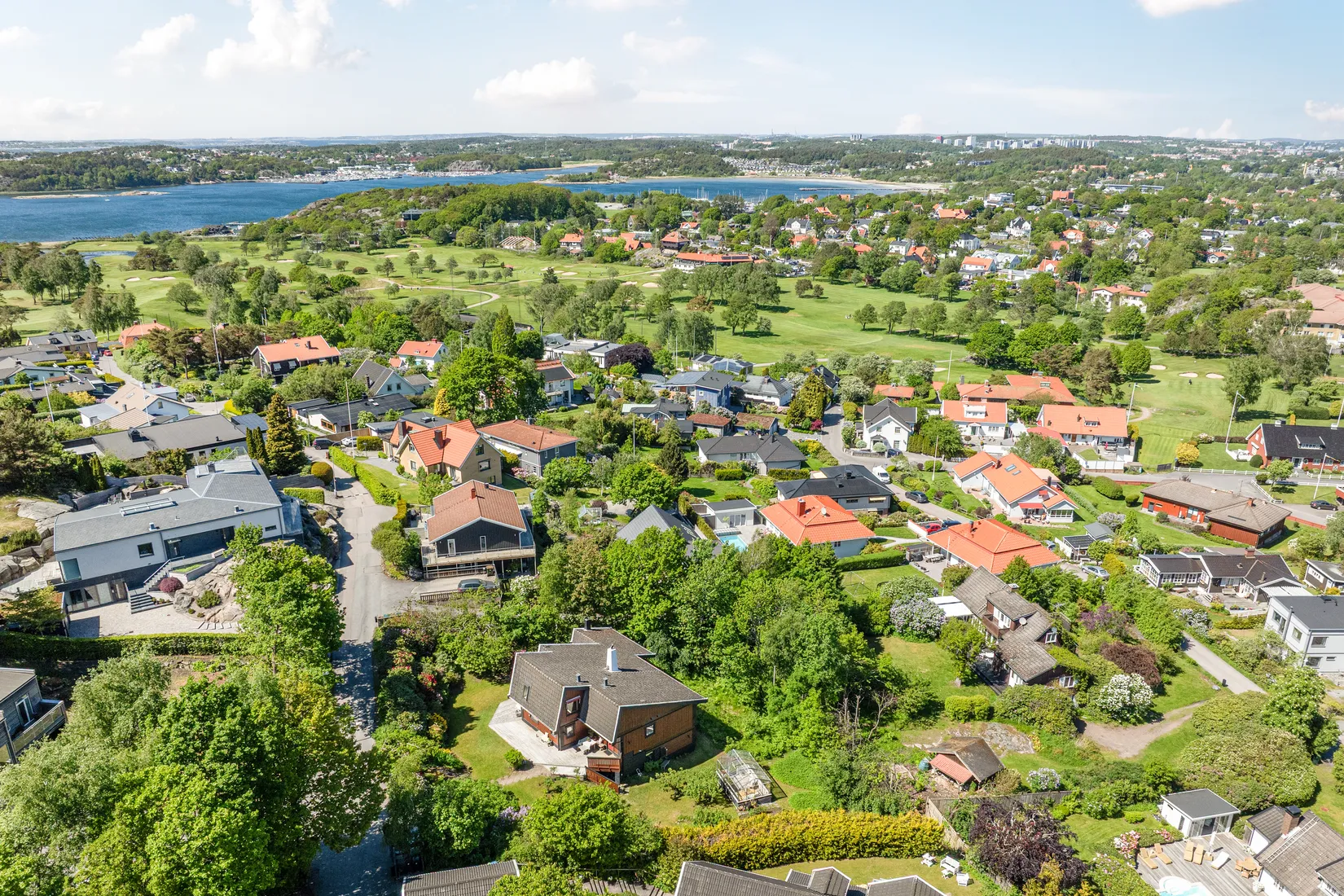 Villa, Hovås bautastensväg 14, Hovås, Göteborg