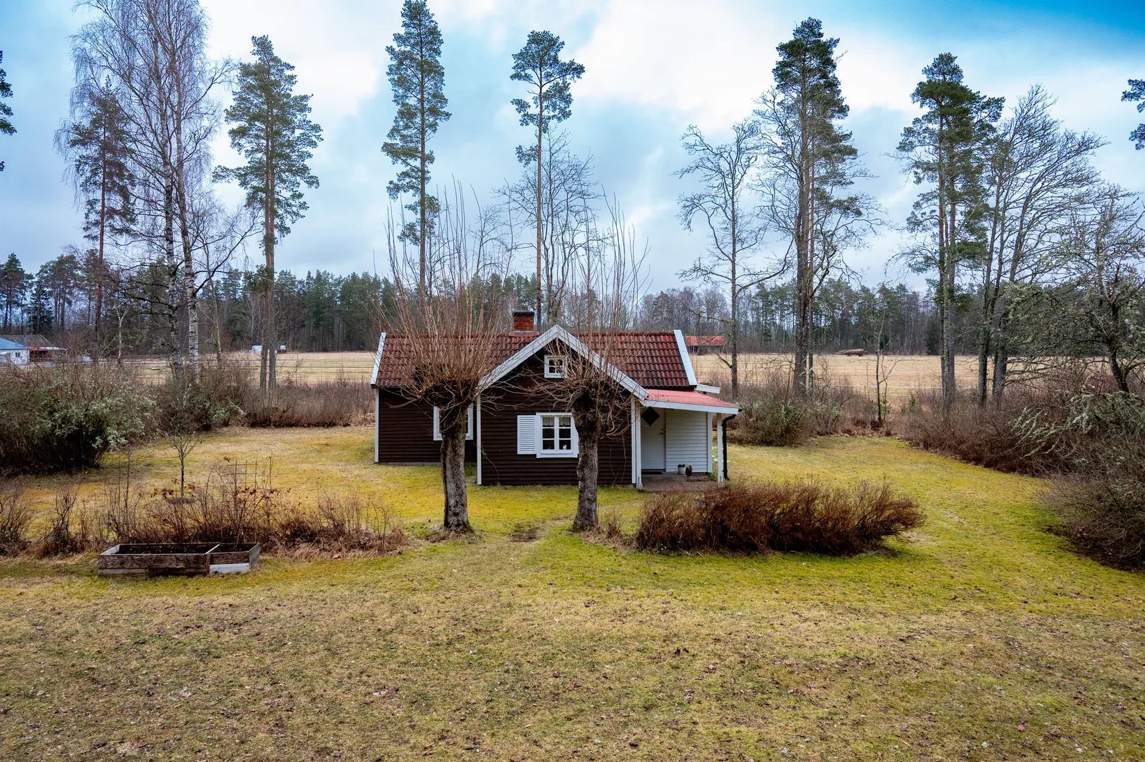 Gård/Skog, Edsvära Törnestorp 2, Edsvära, Vara
