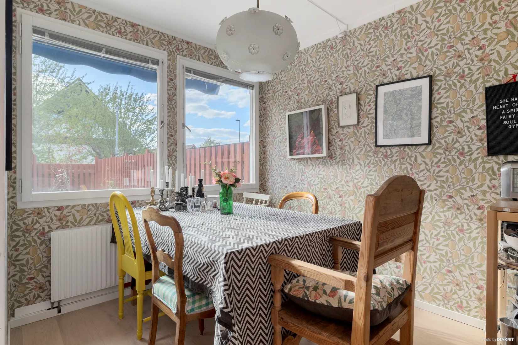 Villa, Radhus, Timotejvägen 114, Rotebro, Sollentuna