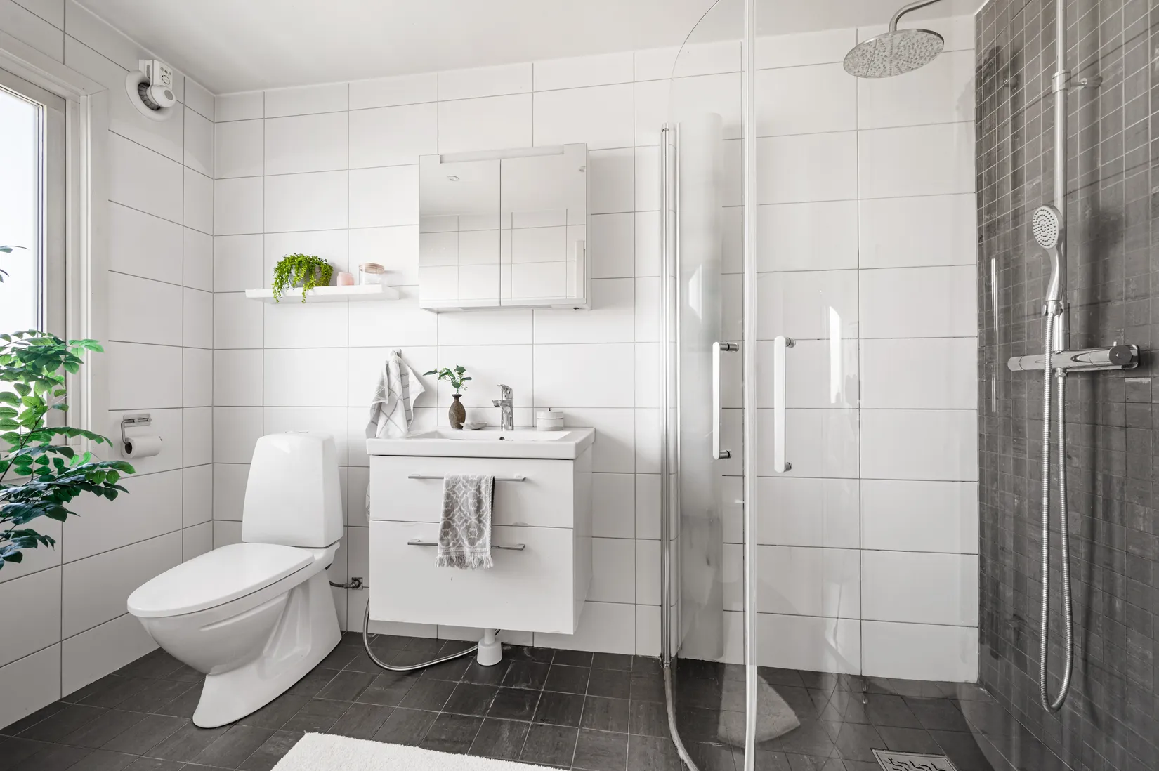 Villa, Radhus, Läxvägen 13, Jakobsberg, Järfälla
