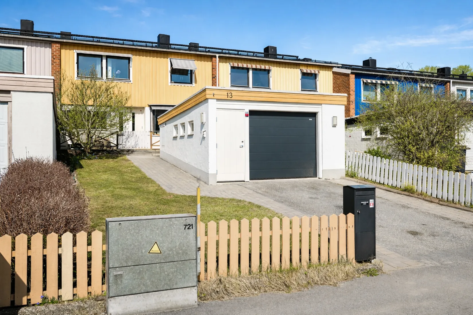 Villa, Radhus, Läxvägen 13, Jakobsberg, Järfälla