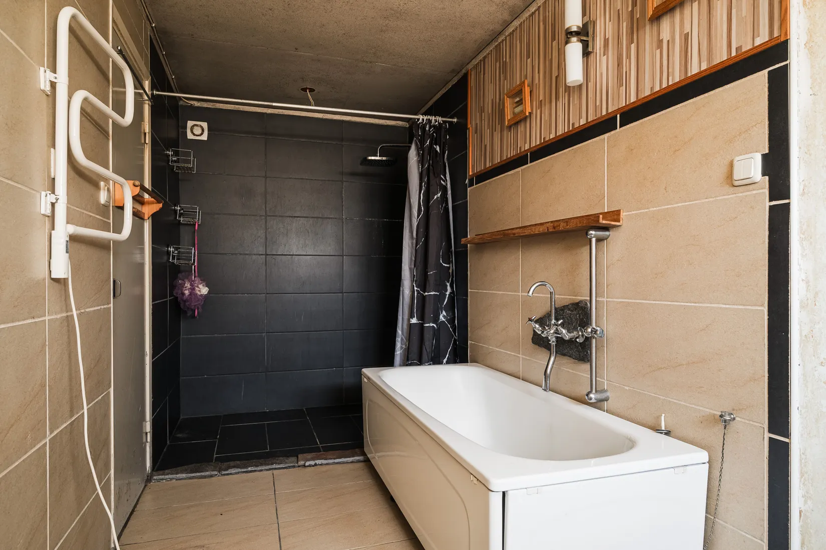 Villa, Långabergsvägen 2, Istorp, Mark