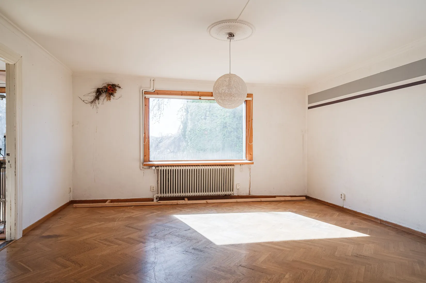 Villa, Långabergsvägen 2, Istorp, Mark