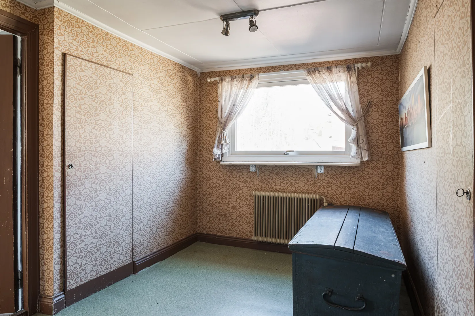 Villa, Långabergsvägen 2, Istorp, Mark