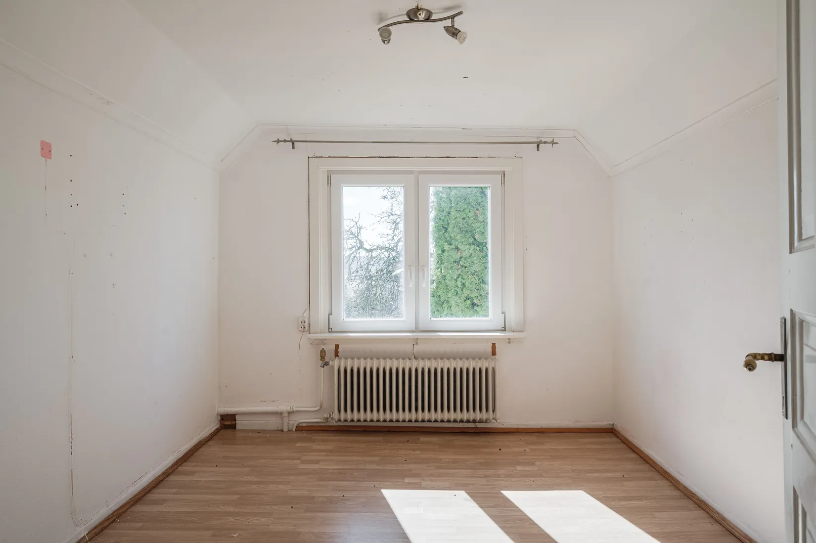 Villa, Långabergsvägen 2, Istorp, Mark