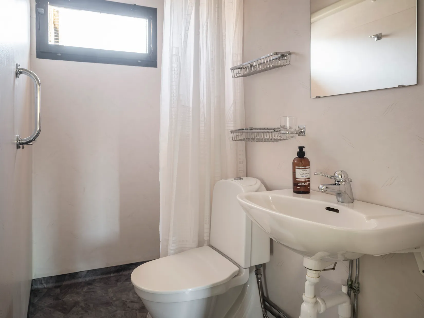 Villa, Radhus, Porsvägen 176, Vaxmora, Sollentuna