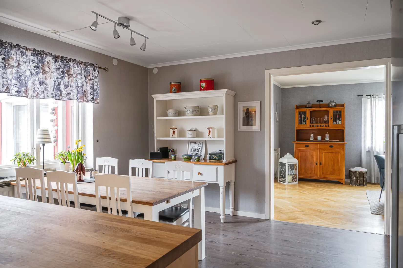 Villa, Västra Drottningvägen 61, Tidaholm