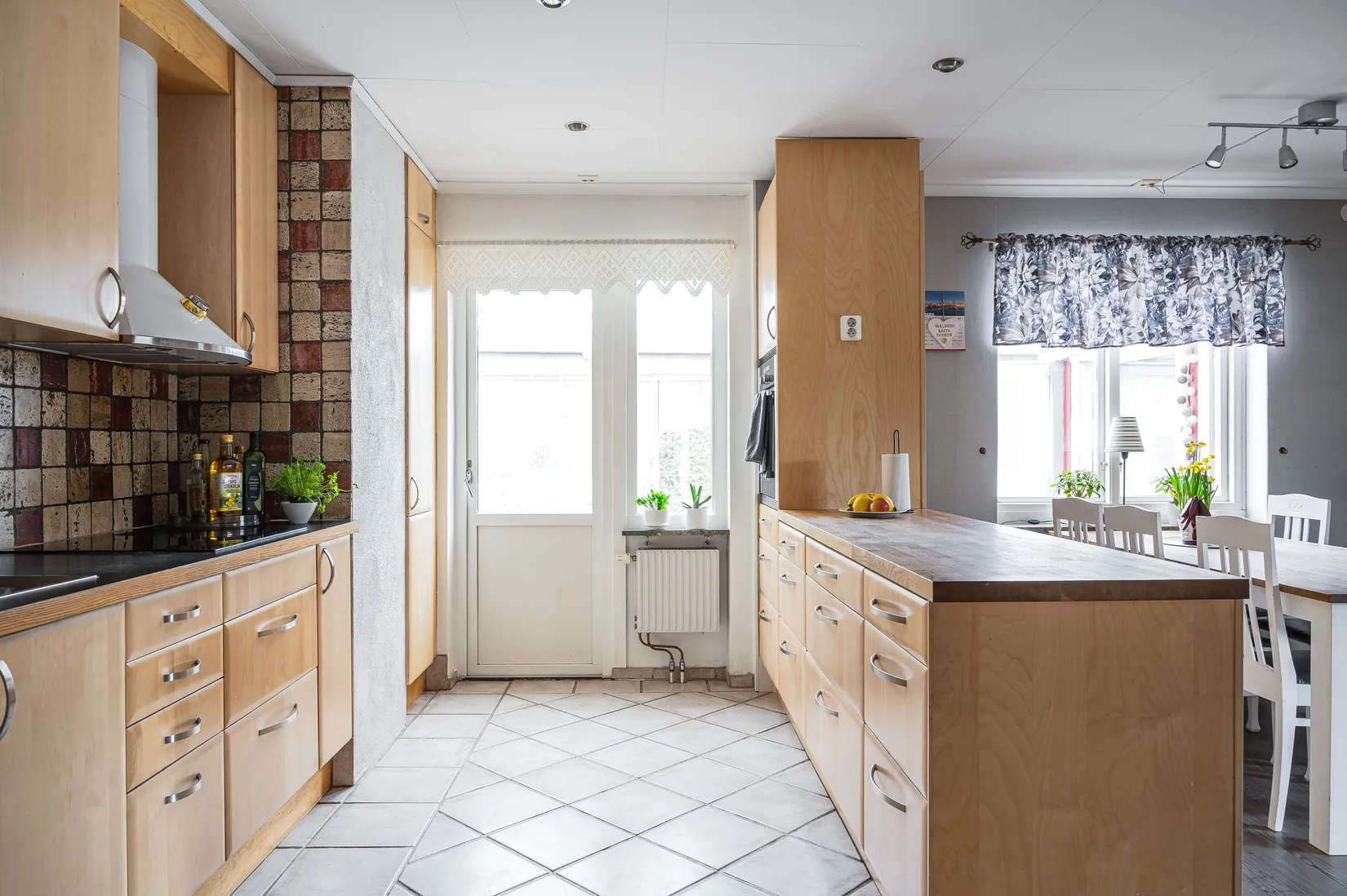 Villa, Västra Drottningvägen 61, Tidaholm