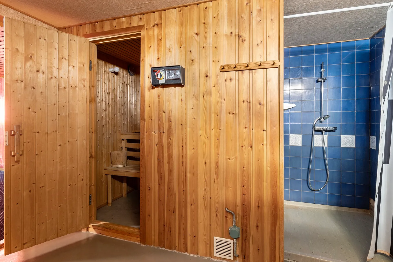 Villa, Stafettgatan 42, Rönnby, Västerås