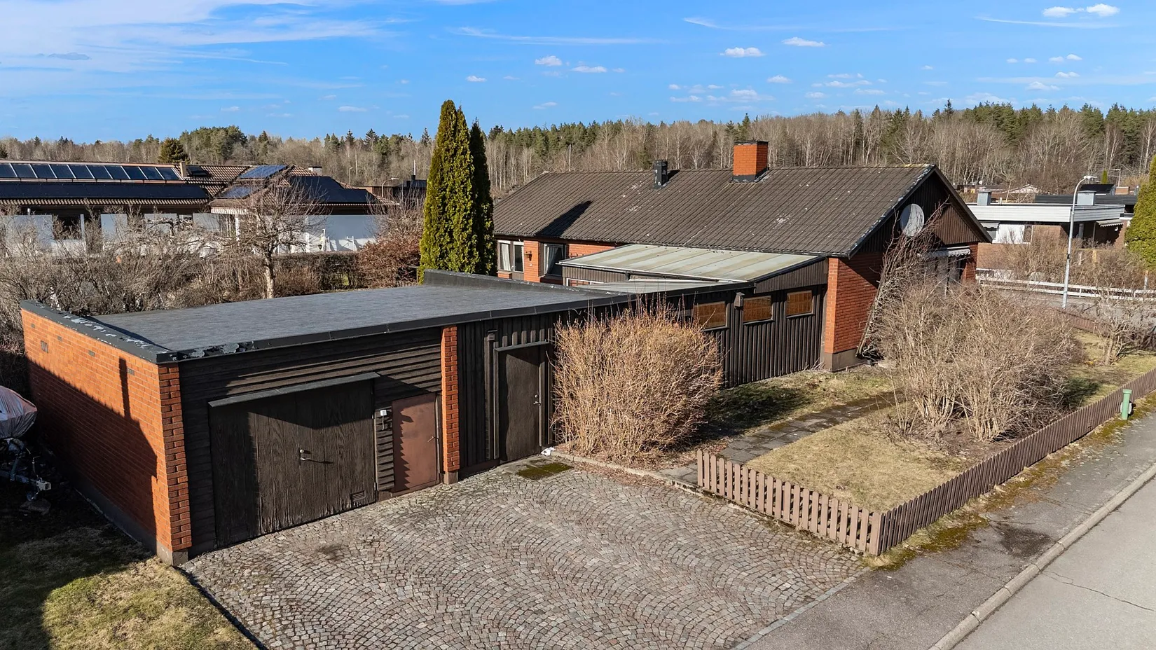 Villa, Stafettgatan 42, Rönnby, Västerås