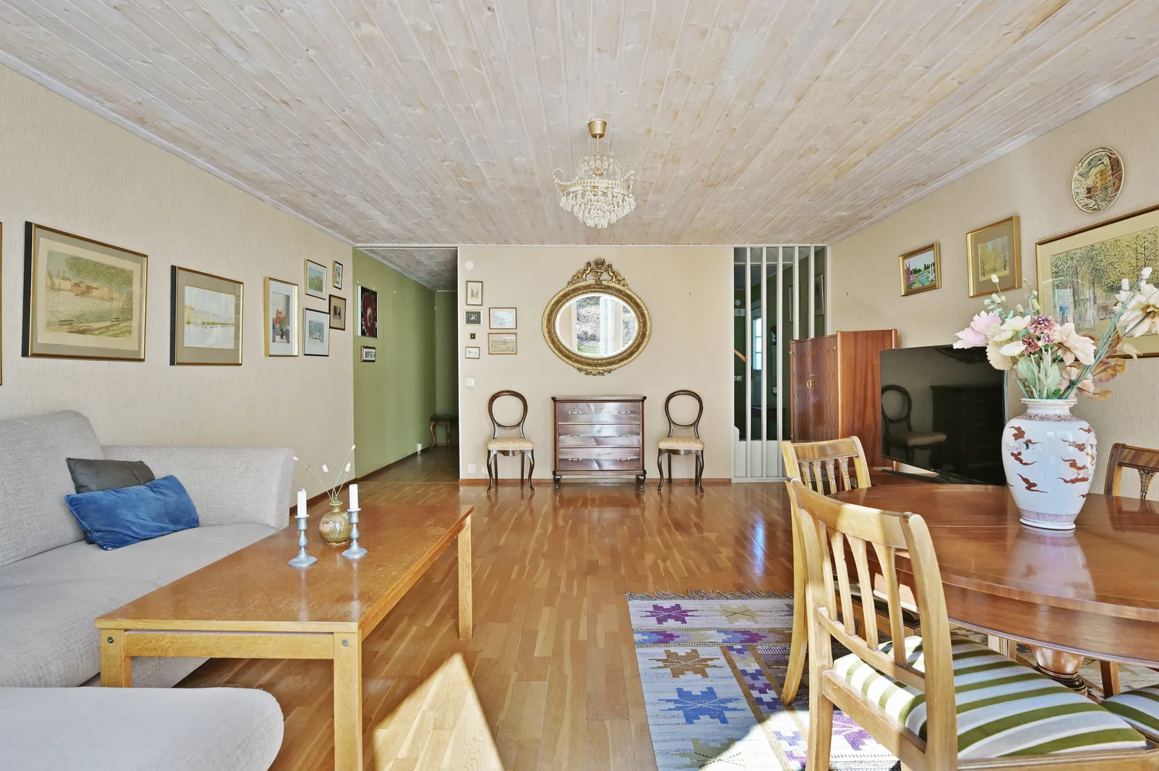 Villa, Radhus, Rapsvägen 24, Ekerö Väsby, Ekerö