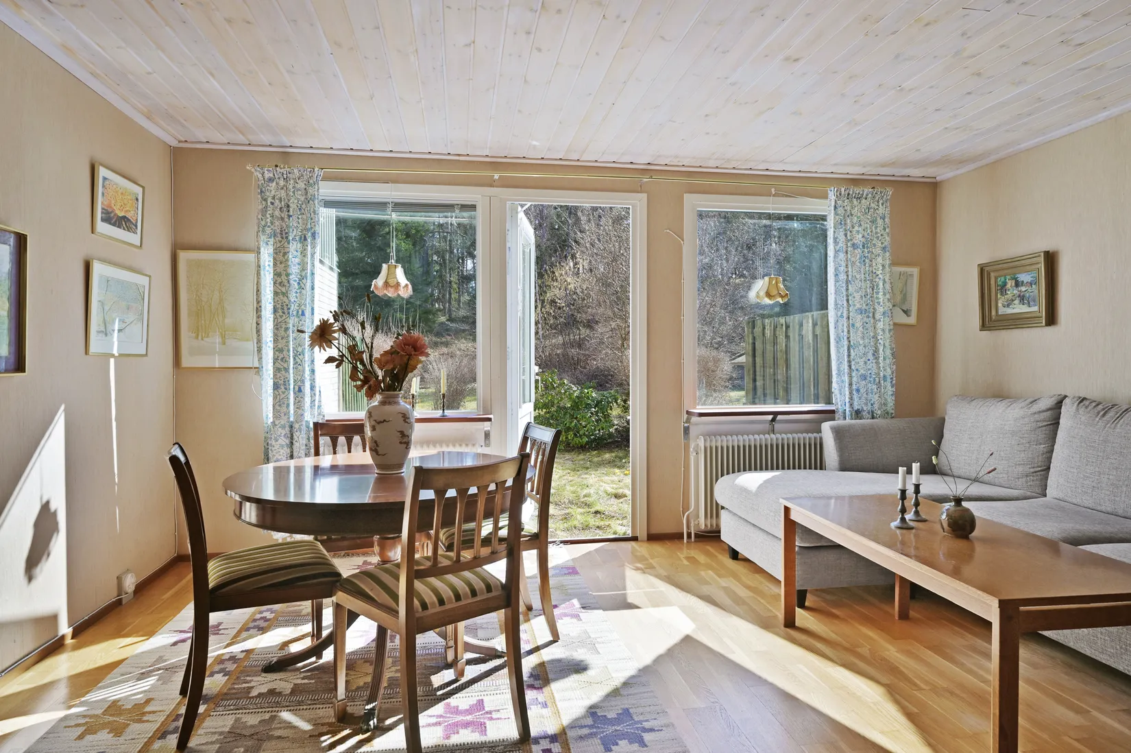 Villa, Radhus, Rapsvägen 24, Ekerö Väsby, Ekerö