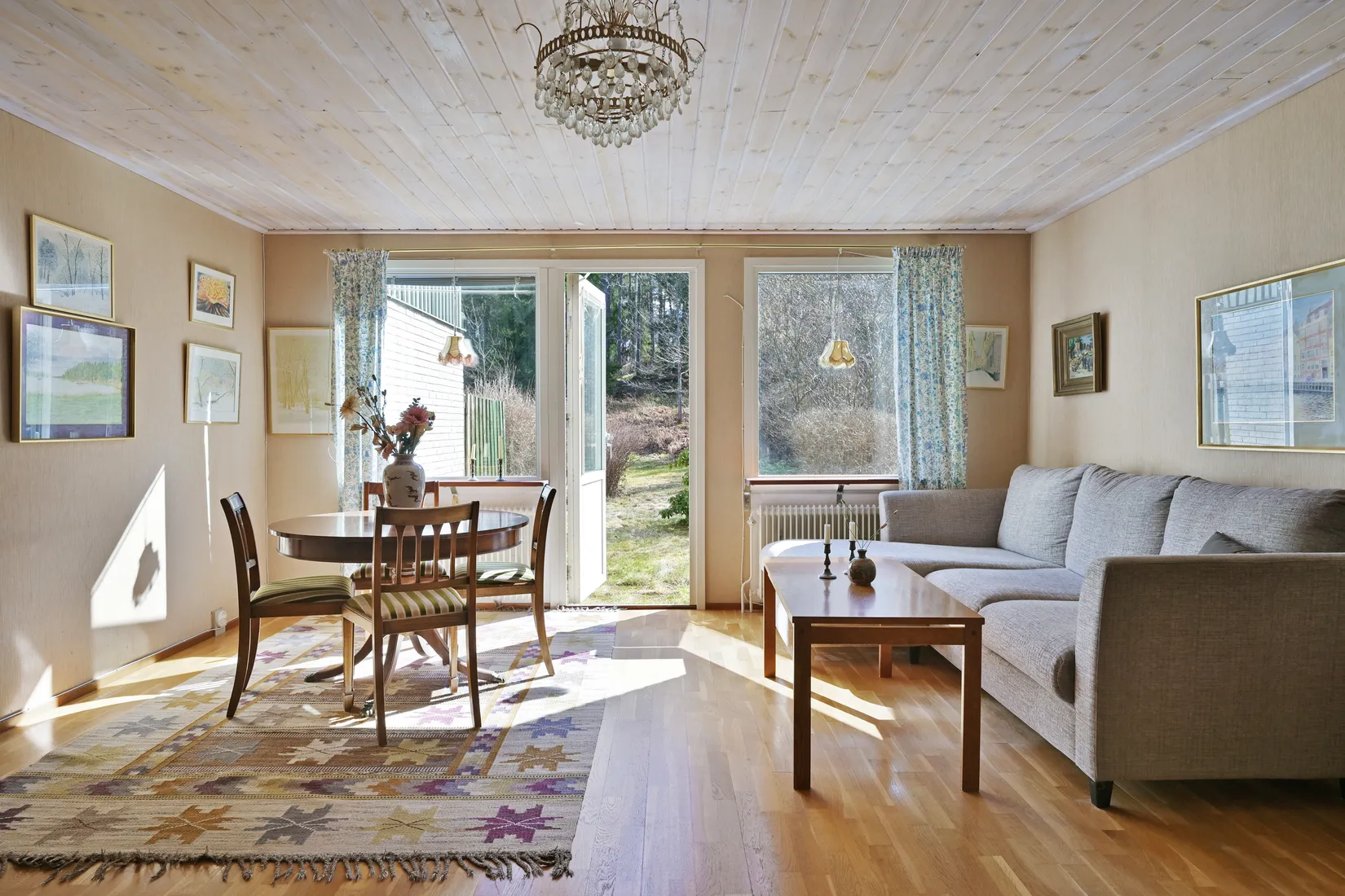 Villa, Radhus, Rapsvägen 24, Ekerö Väsby, Ekerö