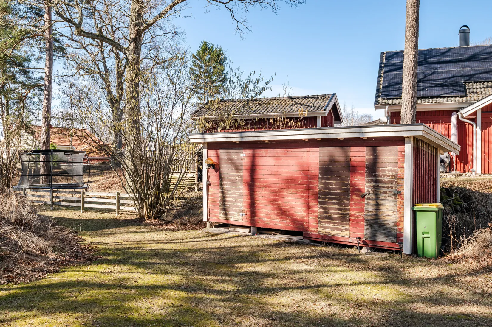 Fritidshus, Tordyvelsgränd 4, Bromma, Motala