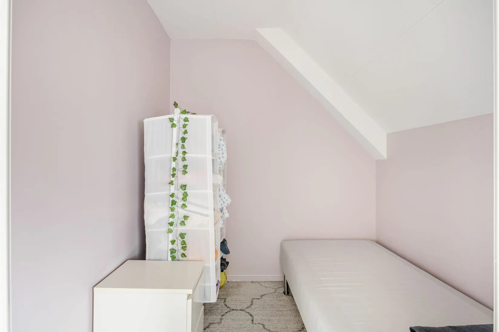 Villa, Radhus, Hagavägen 49, Ormsta, Vallentuna