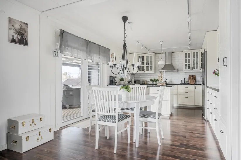 Villa, Vendelsö skolväg 108, Haninge