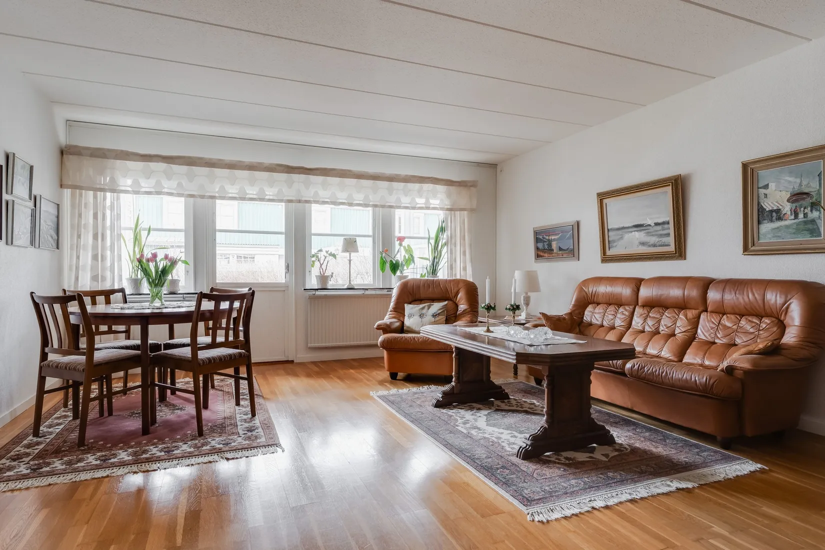 Villa, Radhus, Romansgatan 46, Hestra, Borås