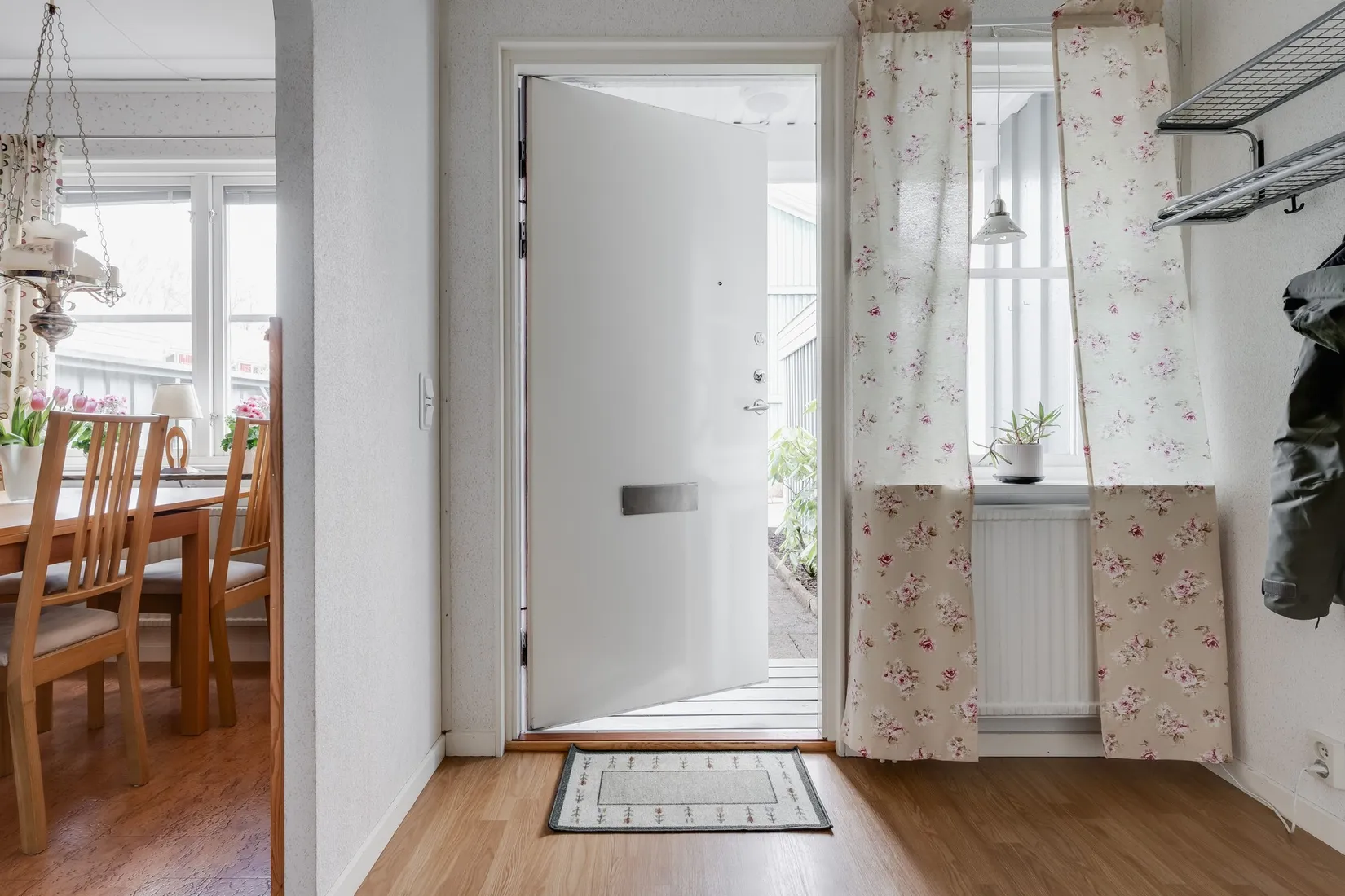 Villa, Radhus, Romansgatan 46, Hestra, Borås