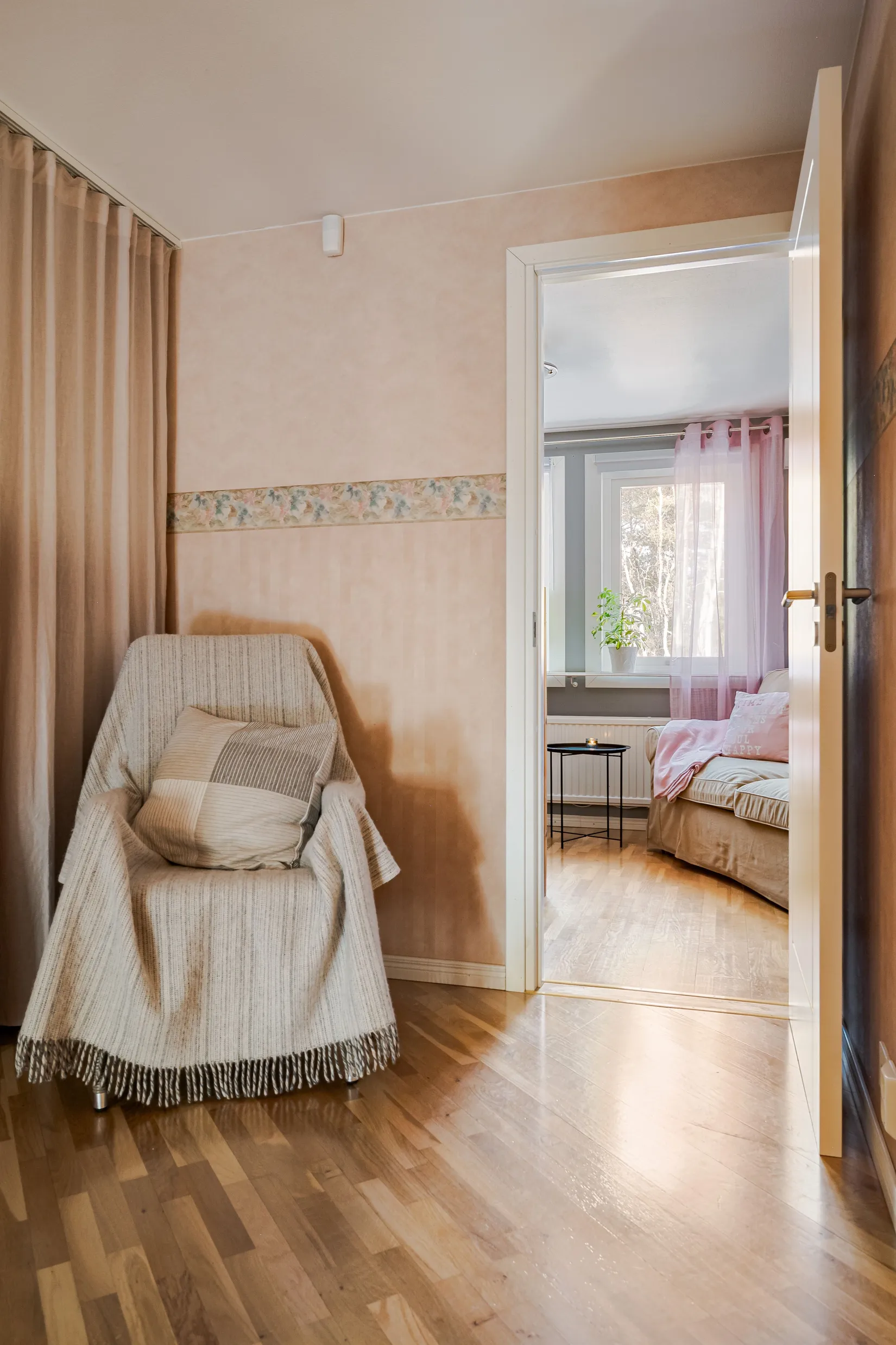 Villa, Radhus, Mosstigen 6, Sunnerby, Nynäshamn