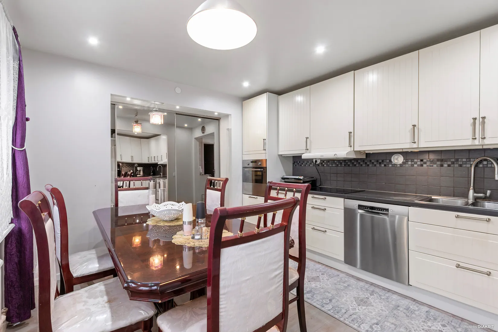 Villa, Radhus, Avstyckningsvägen 52, Alby, Botkyrka