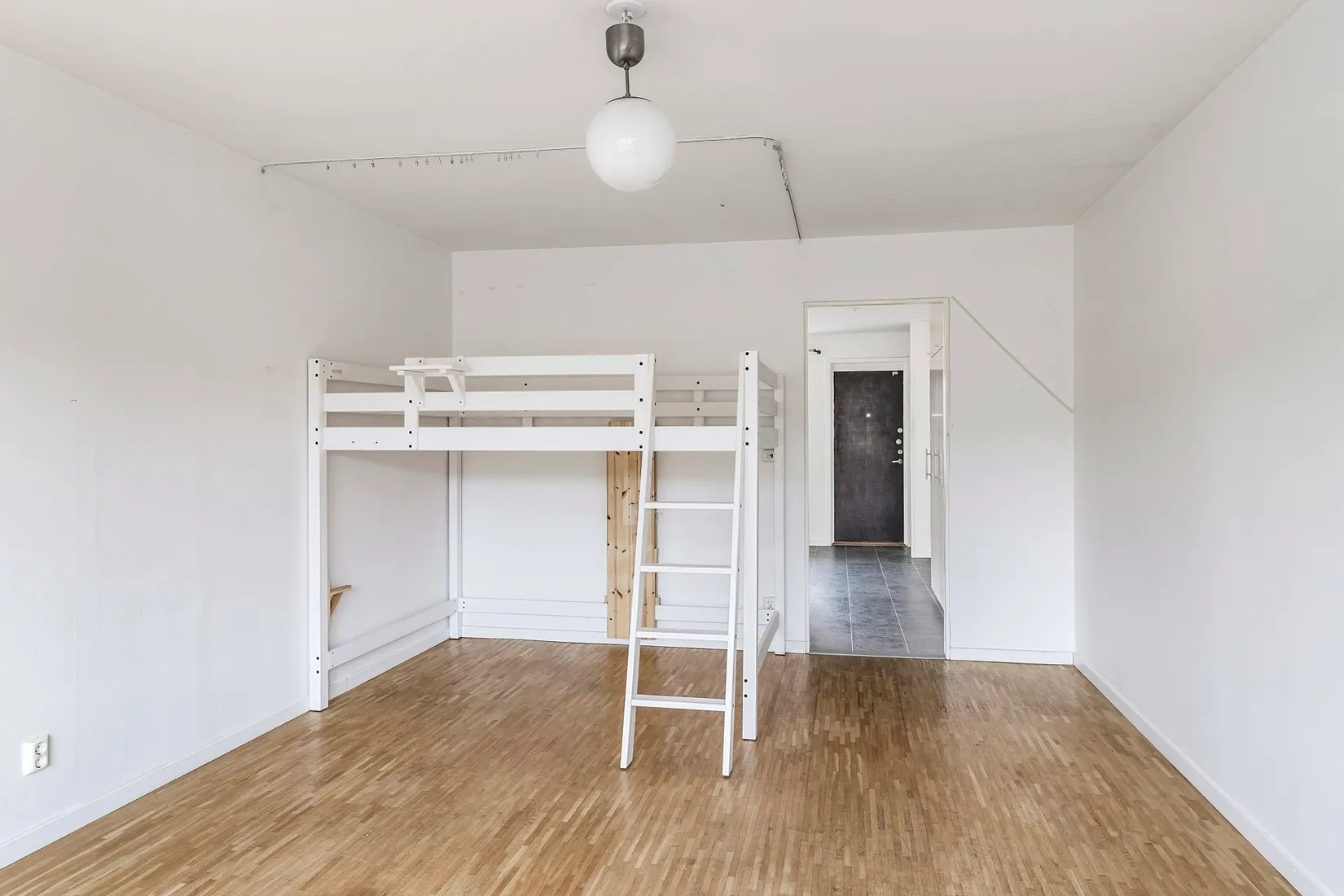 Bostadsrätt, Knotavägen 28, Bjurhovda, Västerås