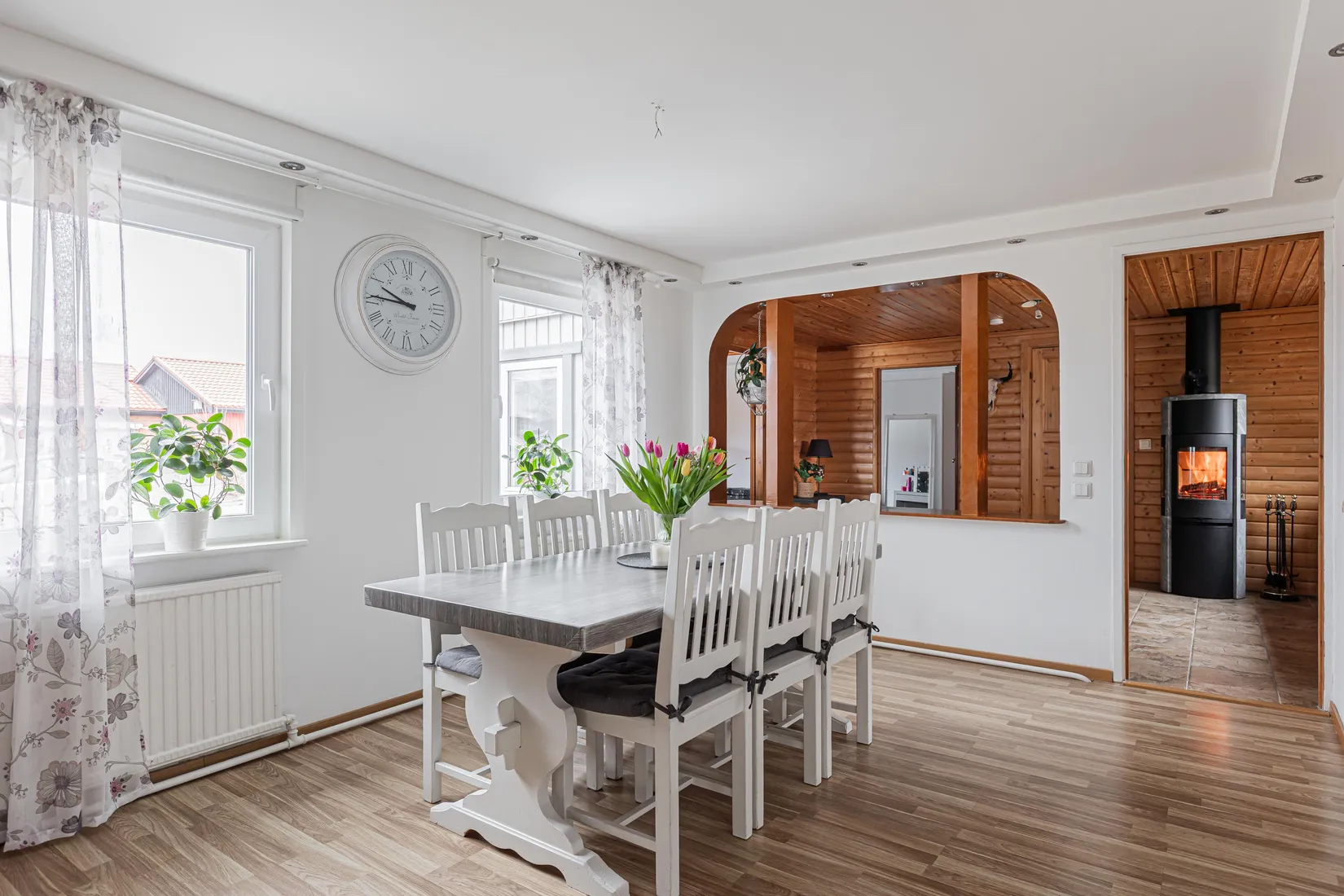 Villa, Valsarvägen 1, Ramnäs, Surahammar