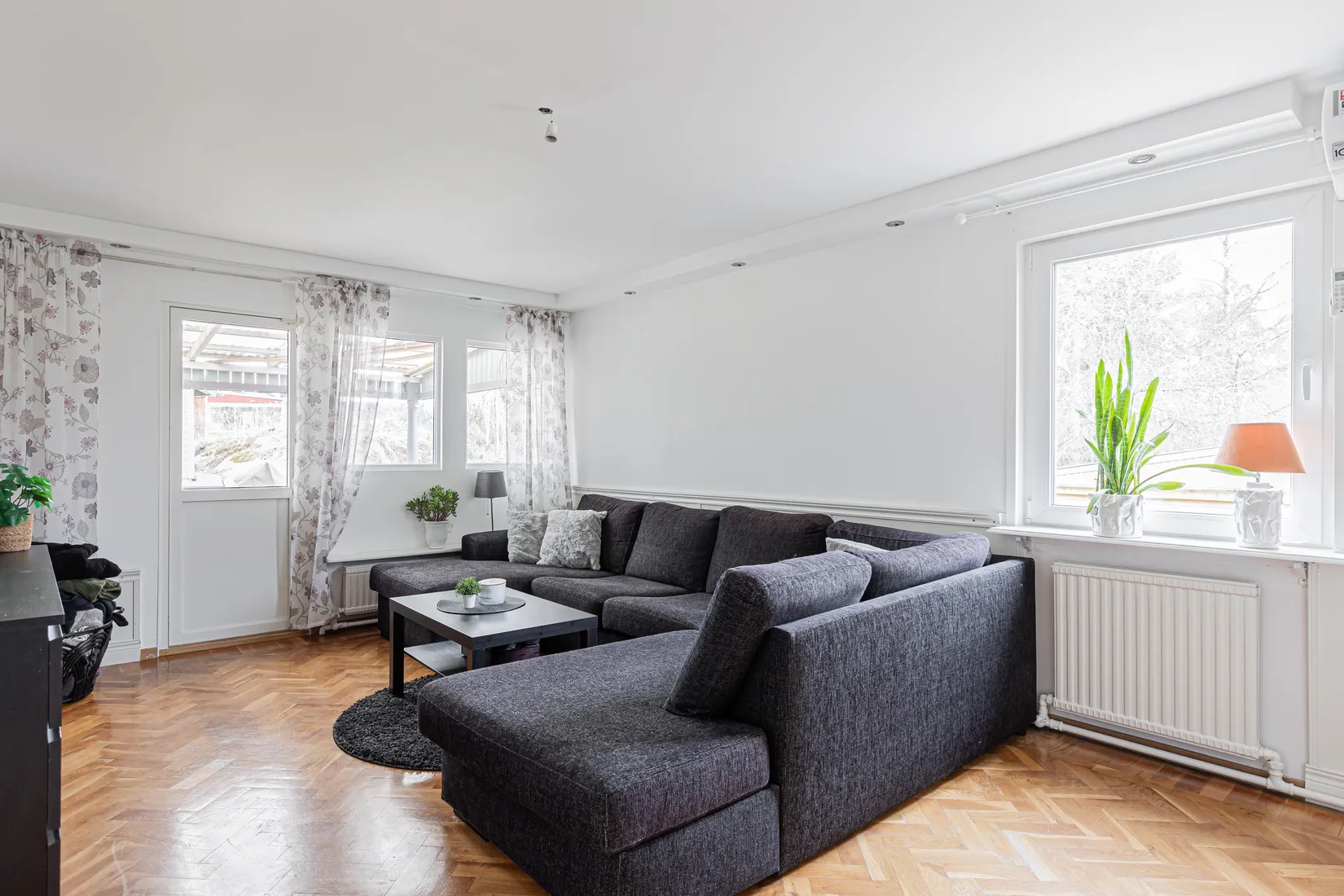 Villa, Valsarvägen 1, Ramnäs, Surahammar