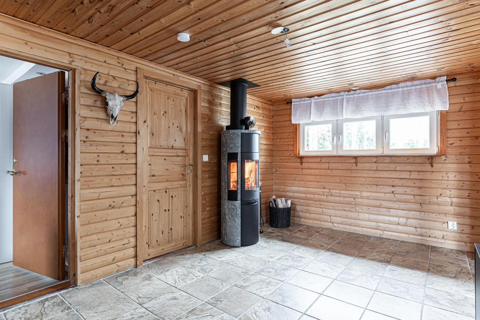 Villa, Valsarvägen 1, Ramnäs, Surahammar