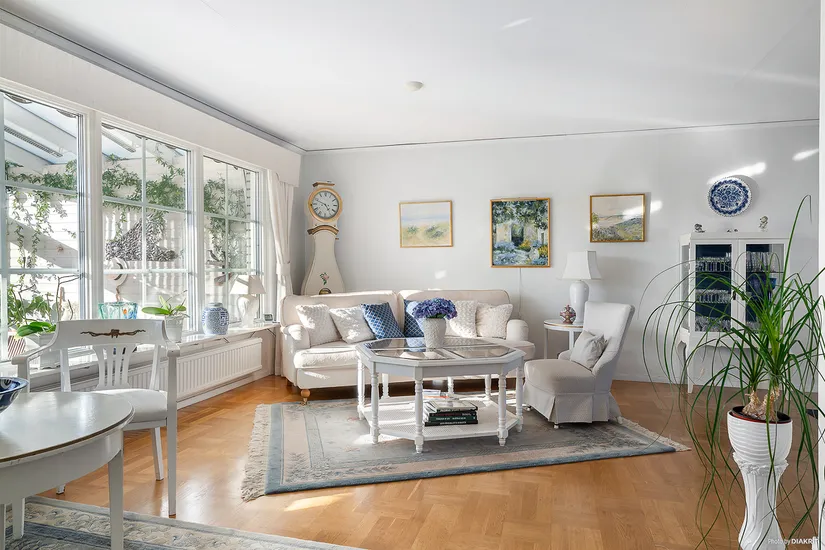 Villa, Radhus, Blåsippestigen 16, Karlberg, Varberg