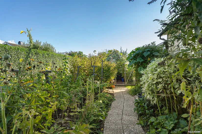 Villa, Radhus, Blåsippestigen 16, Karlberg, Varberg