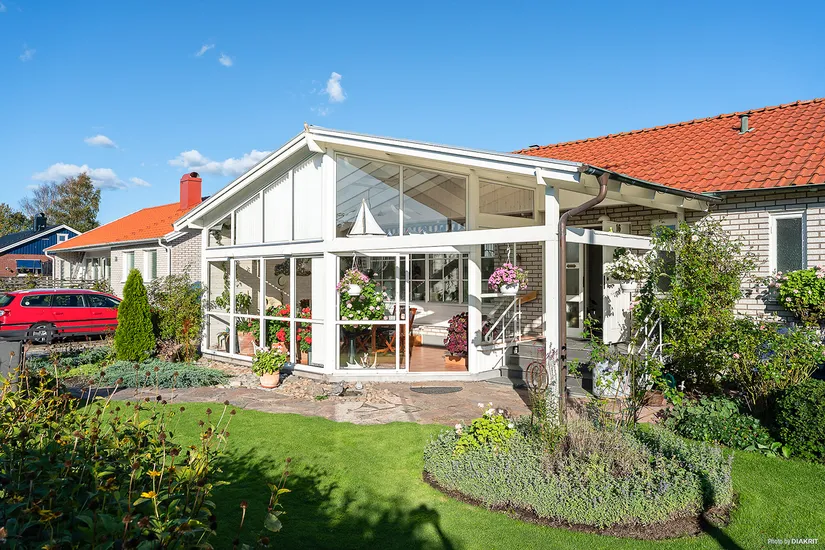 Villa, Radhus, Blåsippestigen 16, Karlberg, Varberg