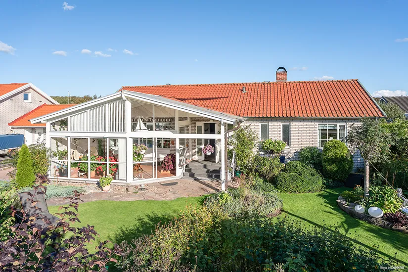 Villa, Radhus, Blåsippestigen 16, Karlberg, Varberg