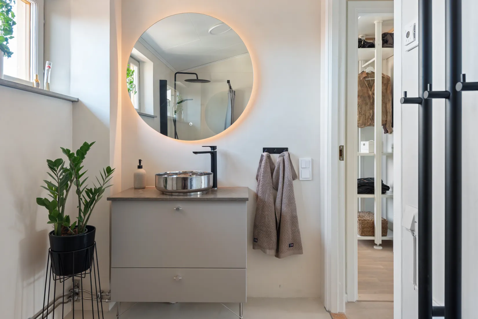 Villa, Radhus, Barlows väg 11, Gustavsberg Farsta Slottsvik, Värmdö