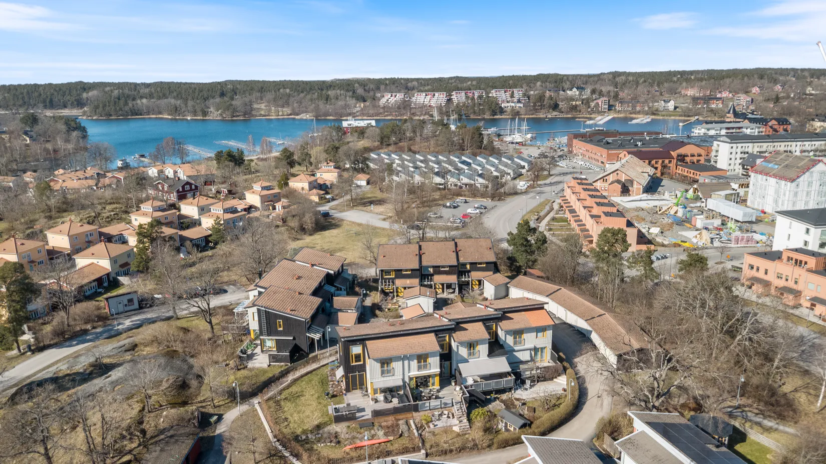 Villa, Radhus, Barlows väg 11, Gustavsberg Farsta Slottsvik, Värmdö