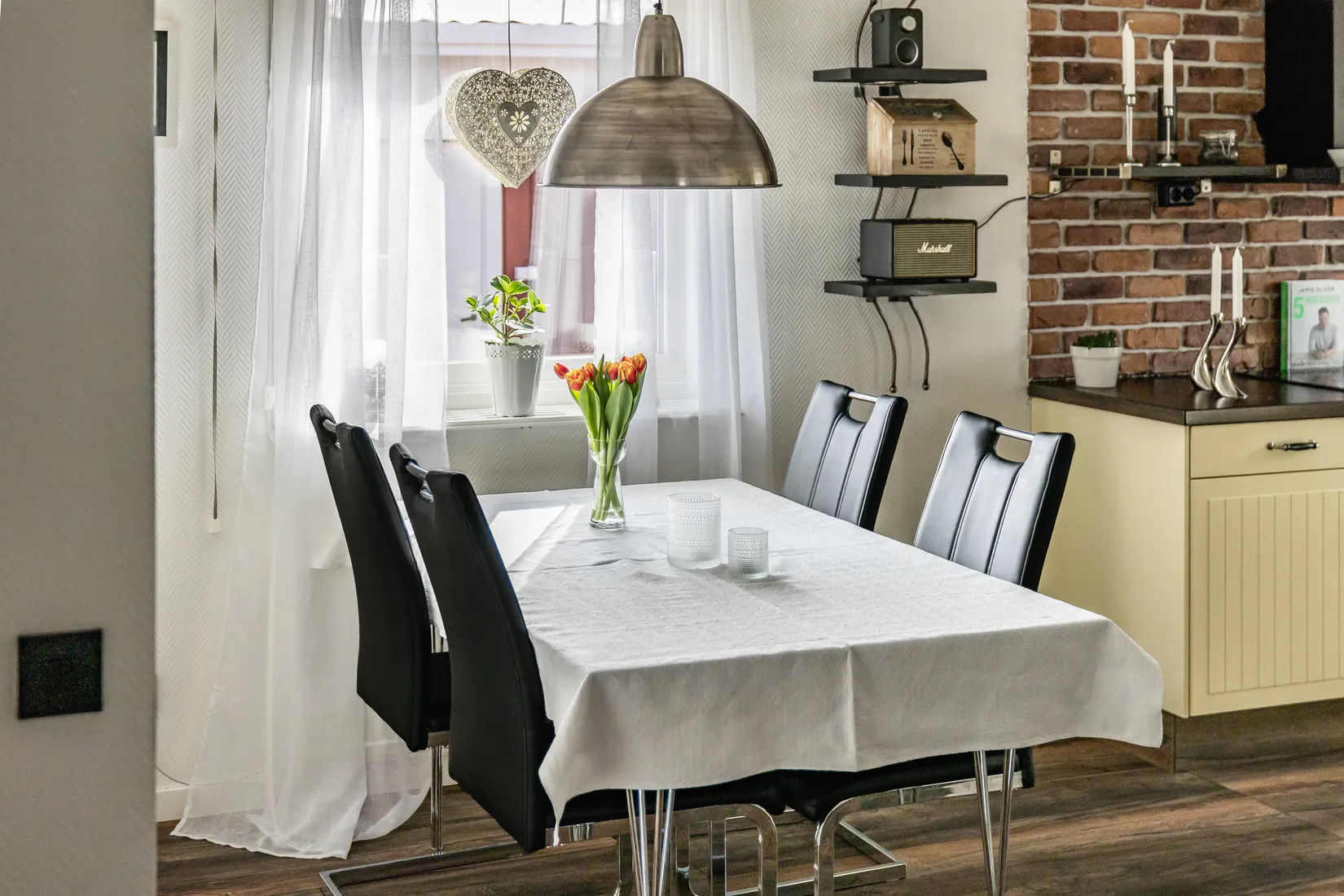 Villa, Valsvägen 2, Hammarö