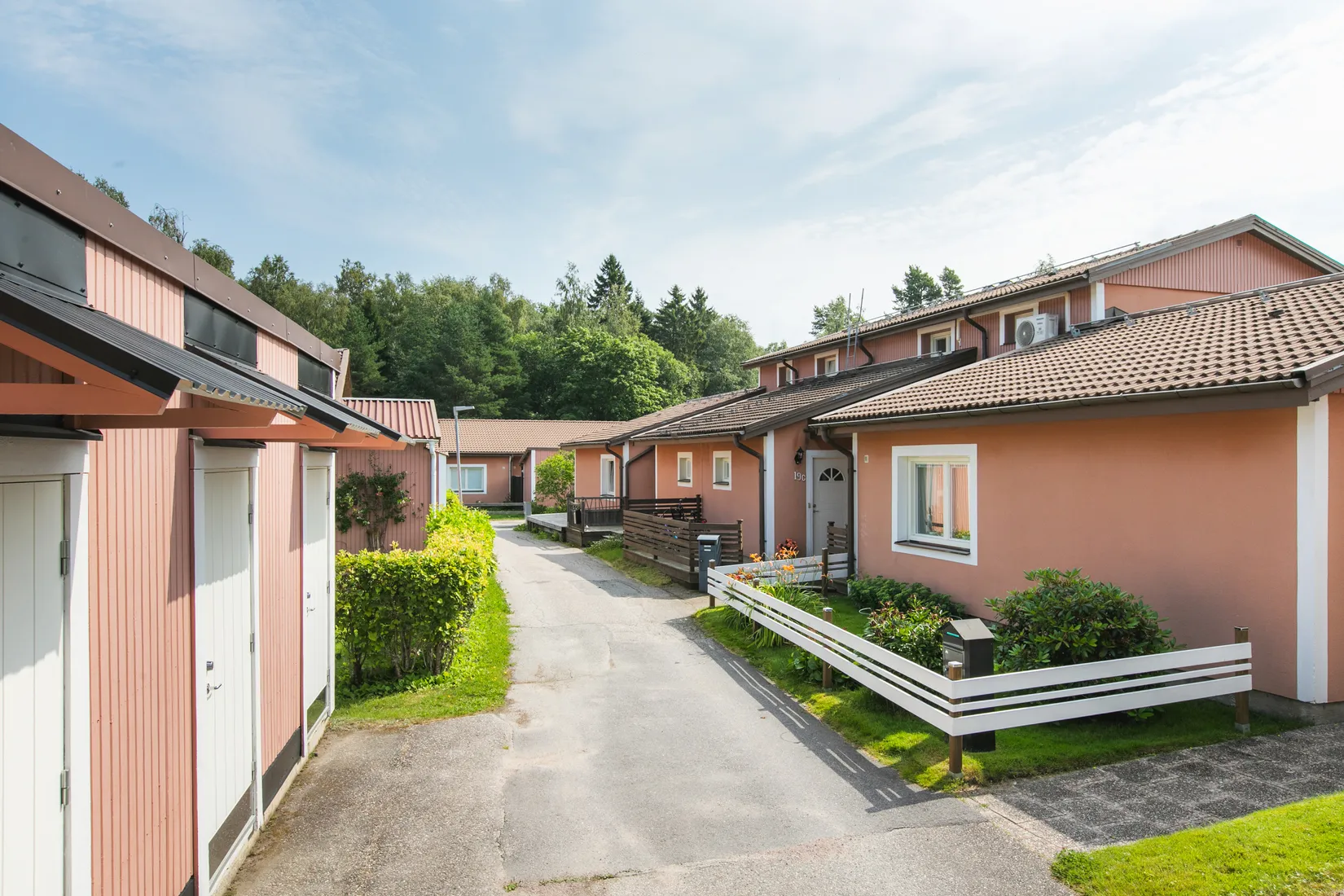 Radhus, Hövdingavägen 19C, Södra Bomhus, Gävle